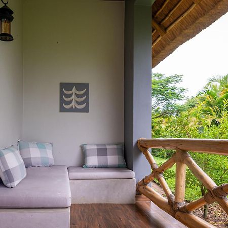Emburara Farm Lodge Mbarara エクステリア 写真