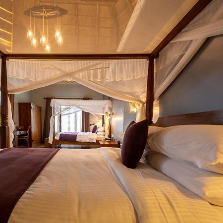 Emburara Farm Lodge Mbarara エクステリア 写真