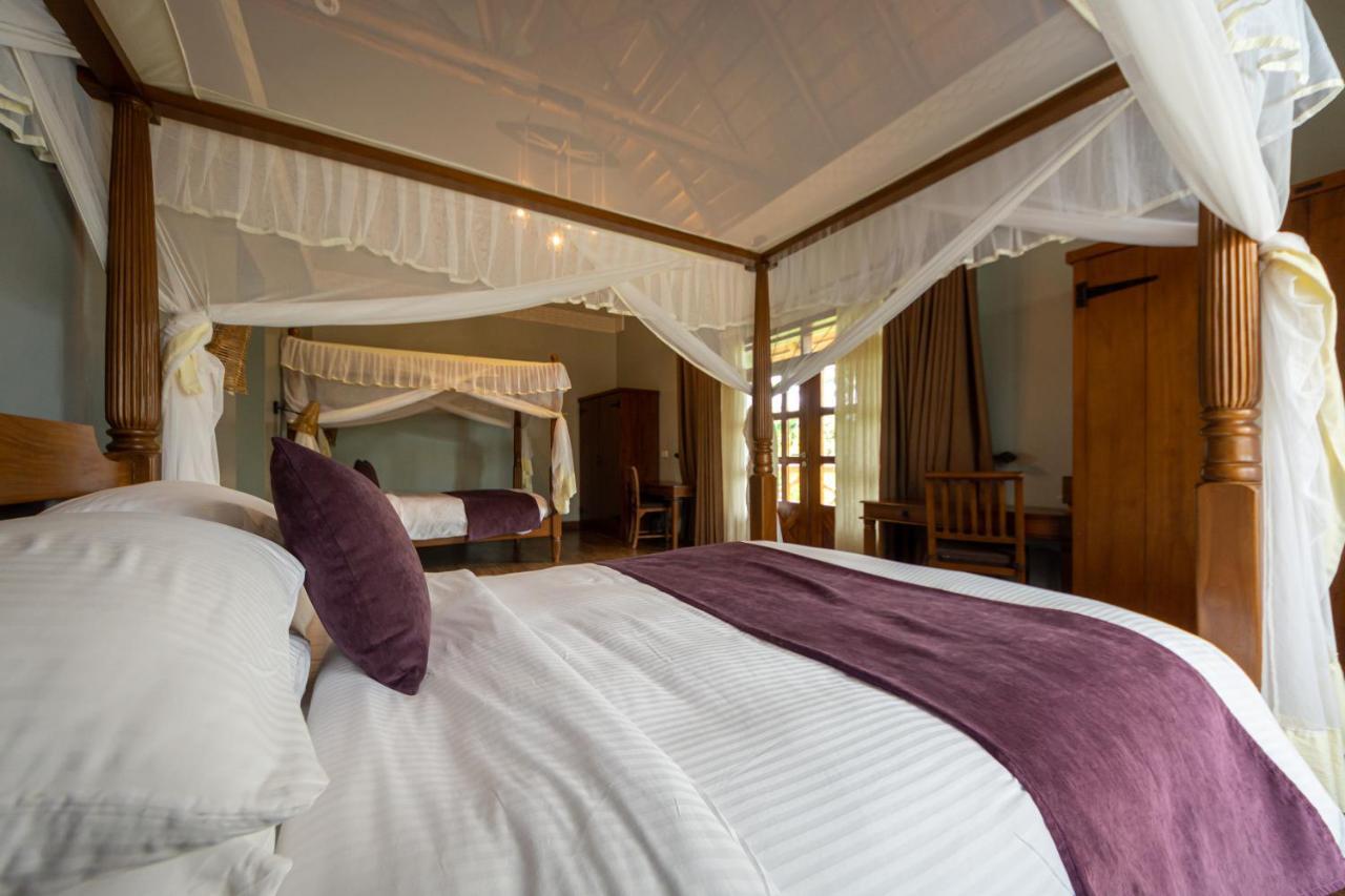 Emburara Farm Lodge Mbarara エクステリア 写真