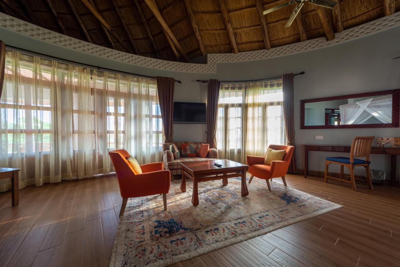 Emburara Farm Lodge Mbarara エクステリア 写真