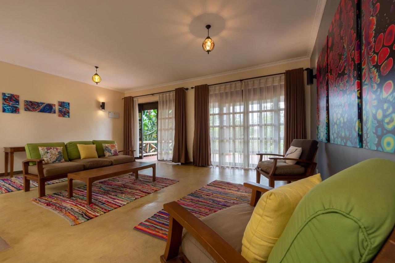 Emburara Farm Lodge Mbarara エクステリア 写真