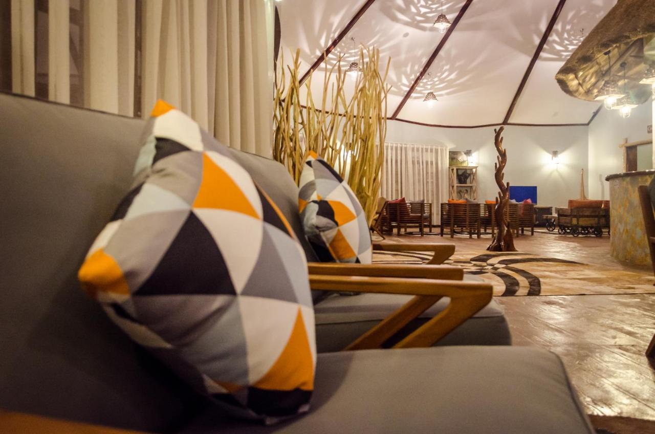 Emburara Farm Lodge Mbarara エクステリア 写真