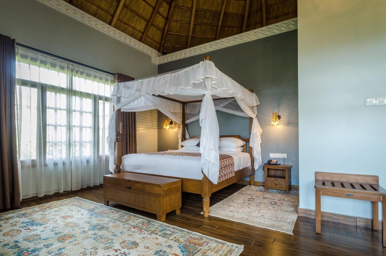 Emburara Farm Lodge Mbarara エクステリア 写真