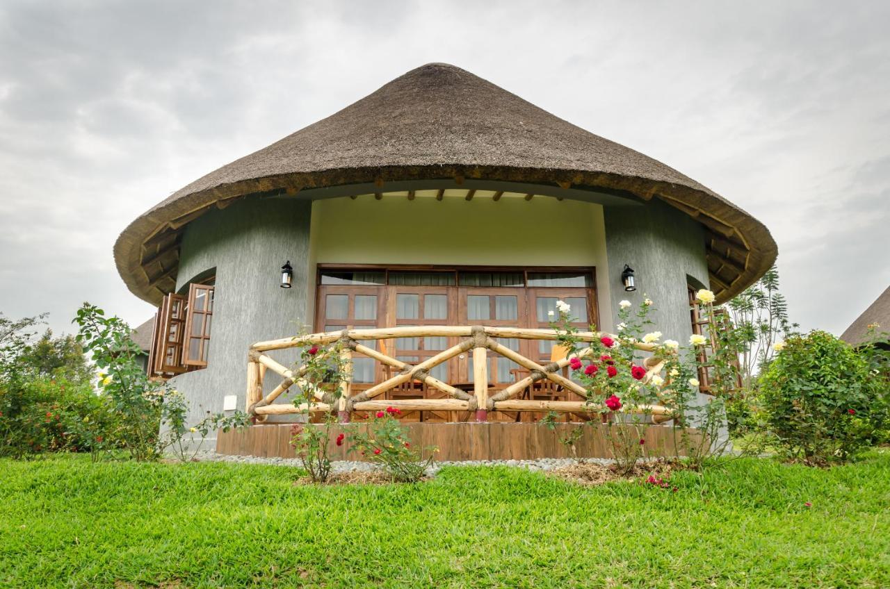 Emburara Farm Lodge Mbarara エクステリア 写真
