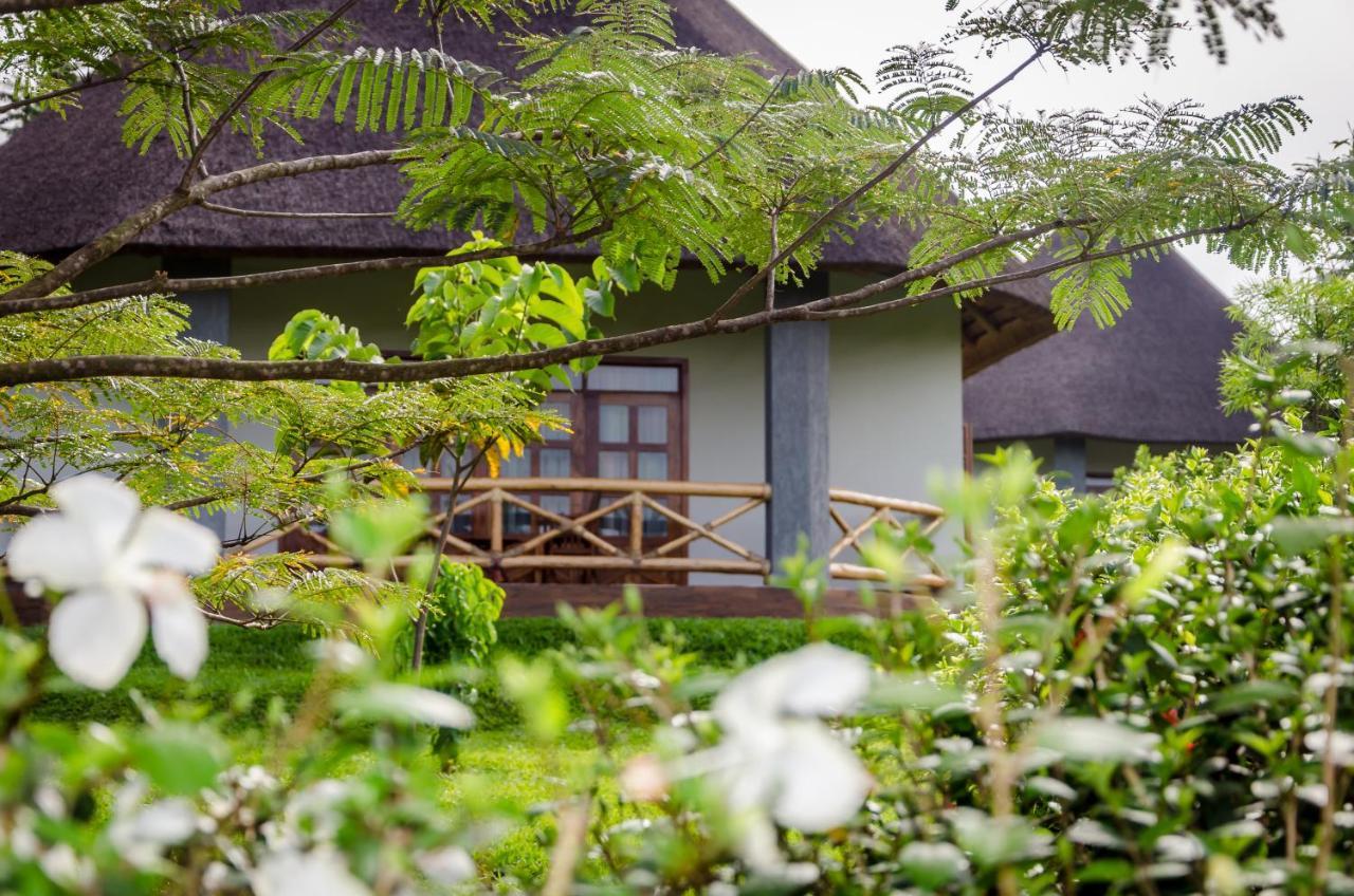 Emburara Farm Lodge Mbarara エクステリア 写真