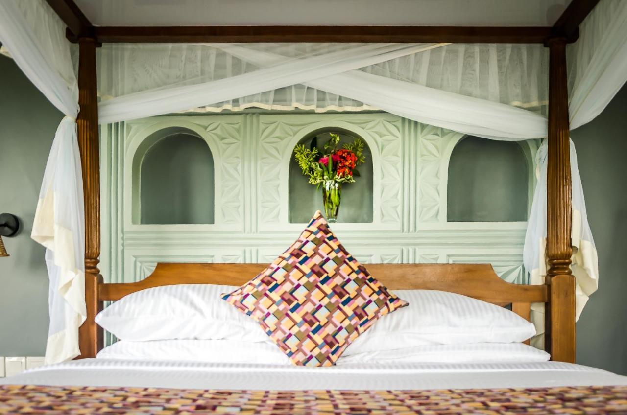 Emburara Farm Lodge Mbarara エクステリア 写真