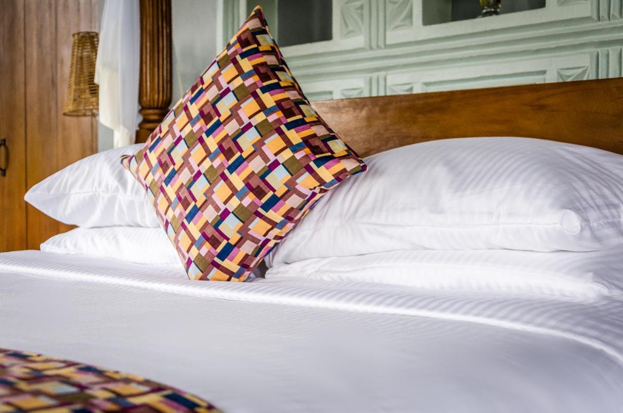 Emburara Farm Lodge Mbarara エクステリア 写真