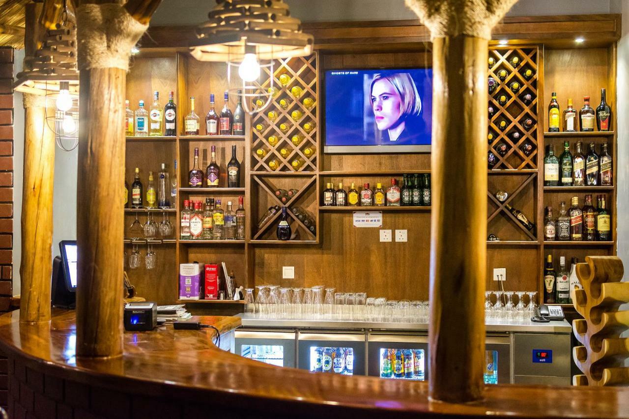 Emburara Farm Lodge Mbarara エクステリア 写真